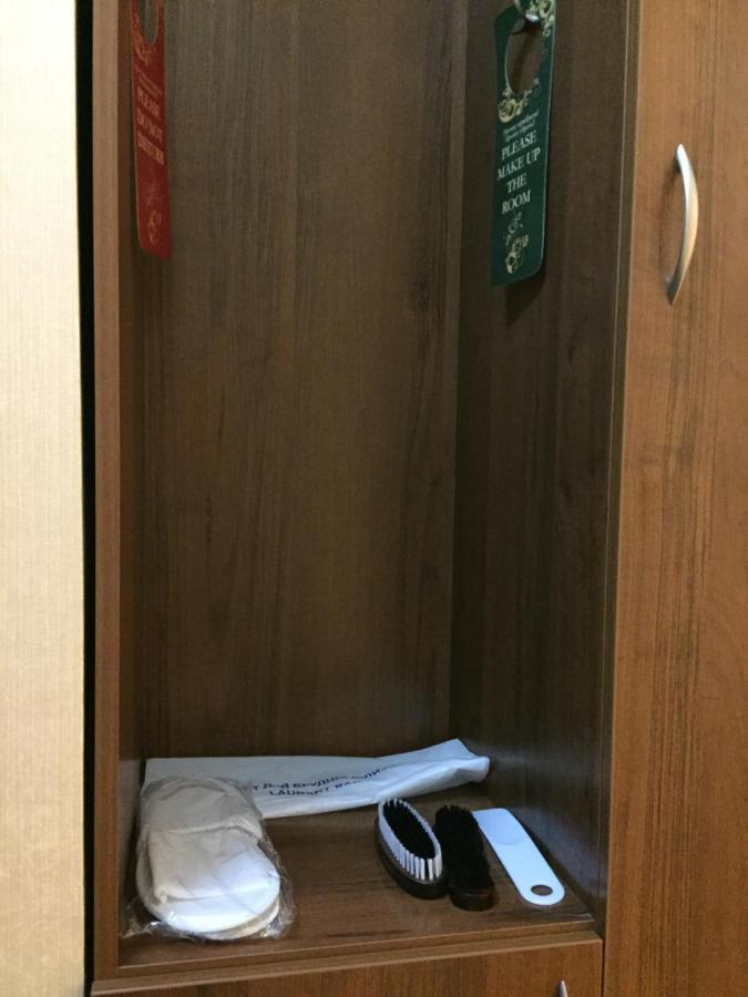 旅游酒店 罗夫诺 外观 照片